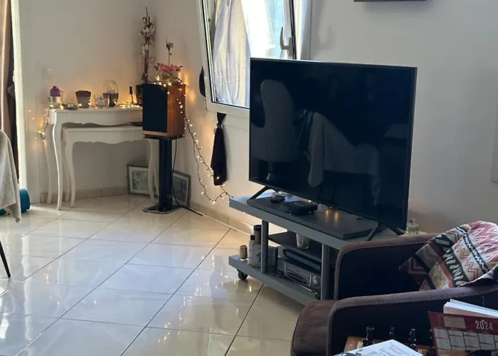 Maison Les Louves בית אירוח *
